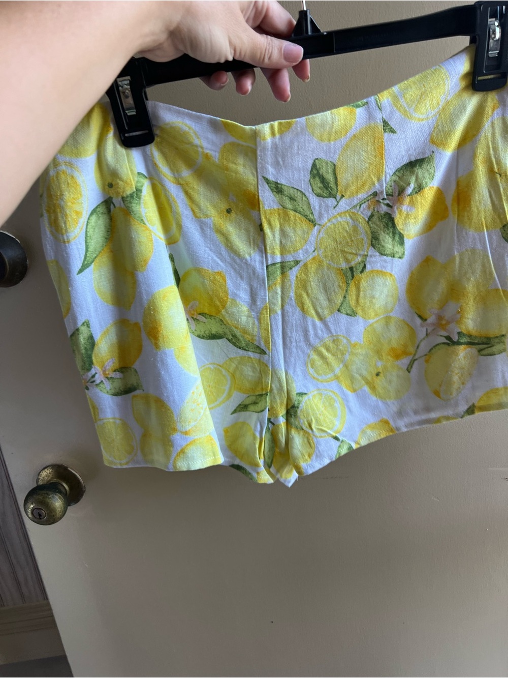 HYFVE Linen Blend Lemon Print Vest & Short Set NIP - Picture 11 of 11